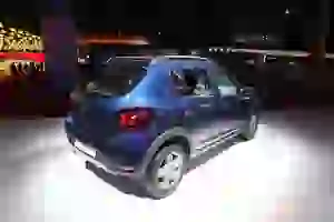 Dacia Sandero Stepway FL - Salone di Parigi 2016