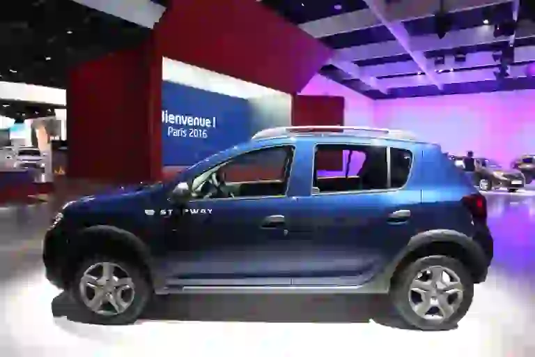 Dacia Sandero Stepway FL - Salone di Parigi 2016 - 6