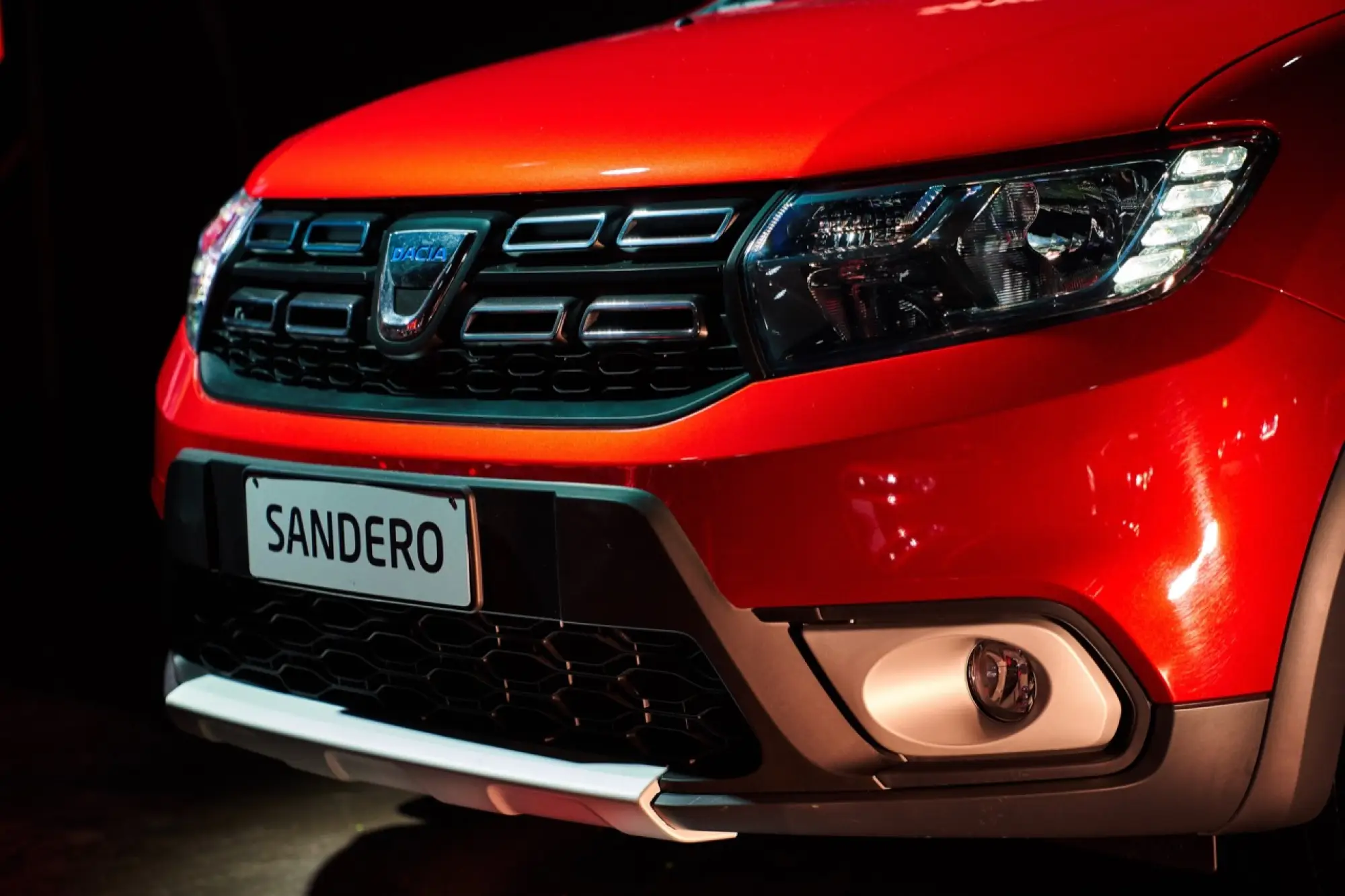 Dacia serie speciale Techroad - presentazione - 31