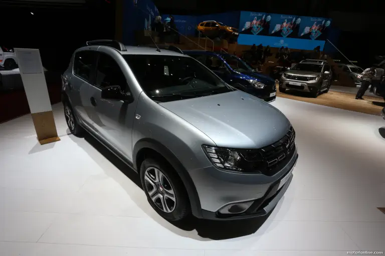 Dacia serie speciale Techroad - Salone di Ginevra 2019 - 4