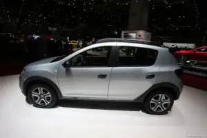 Dacia serie speciale Techroad - Salone di Ginevra 2019