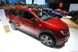 Dacia serie speciale Techroad - Salone di Ginevra 2019