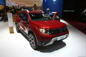 Dacia serie speciale Techroad - Salone di Ginevra 2019 - 29