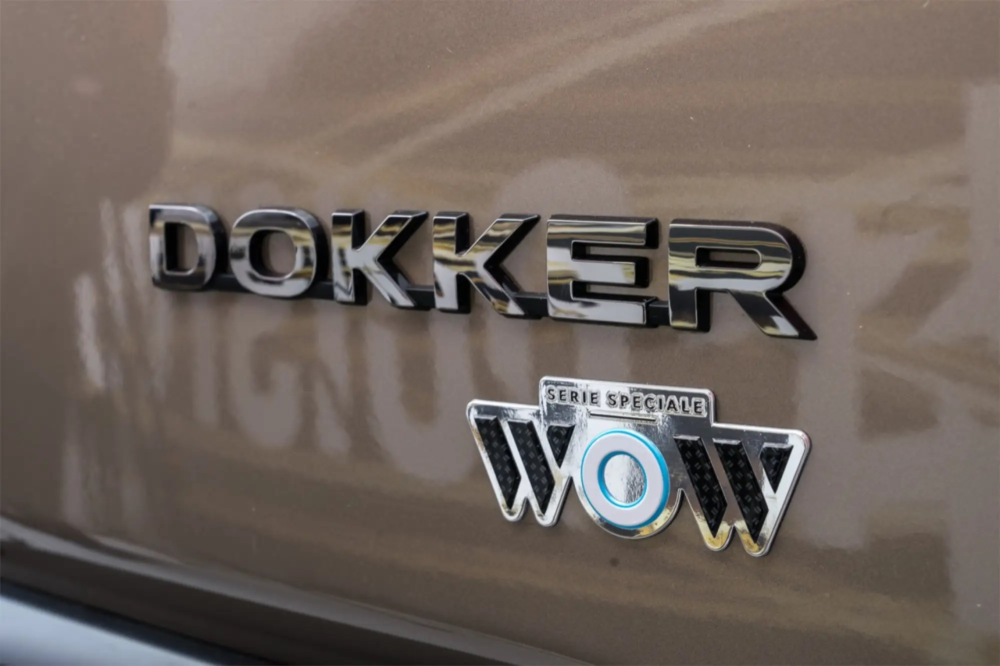 Dacia Serie Speciale WOW 2018  - 12