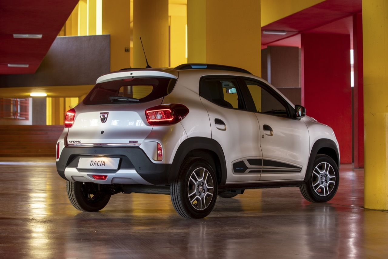 Dacia Spring Business - Prova su Strada 2021