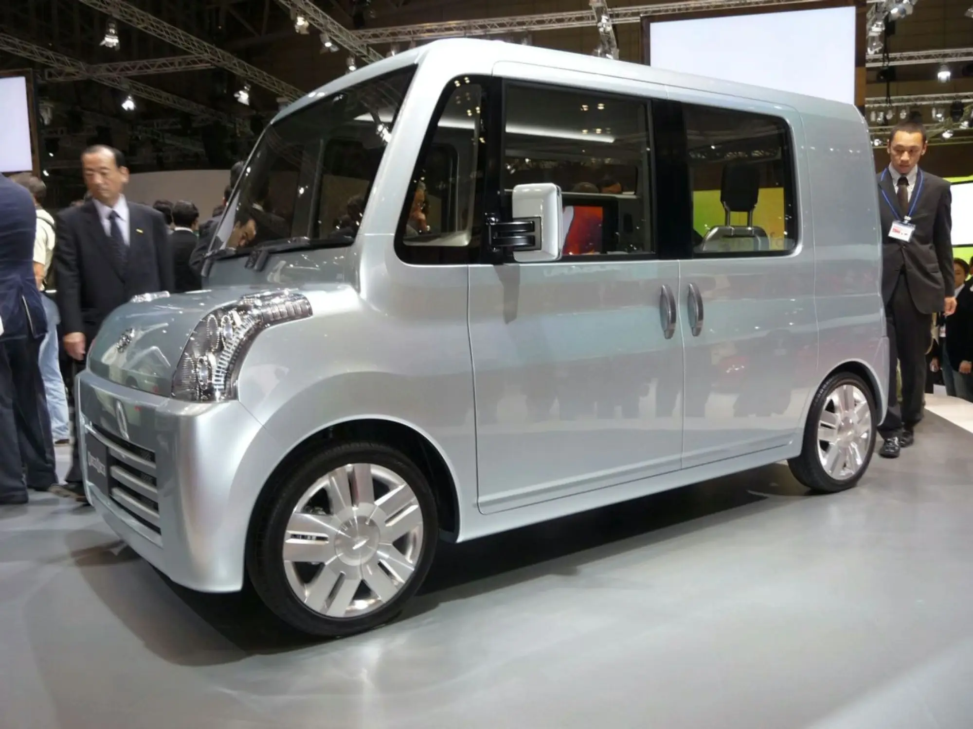 Daihatsu Deca Deca Concept - 14