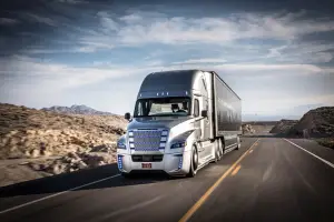 Daimler Freightliner Inspiration Truck - 2