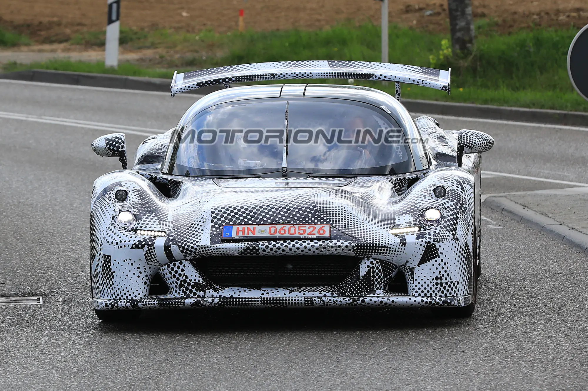 Dallara sportiva foto spia 18 aprile 2017 - 1