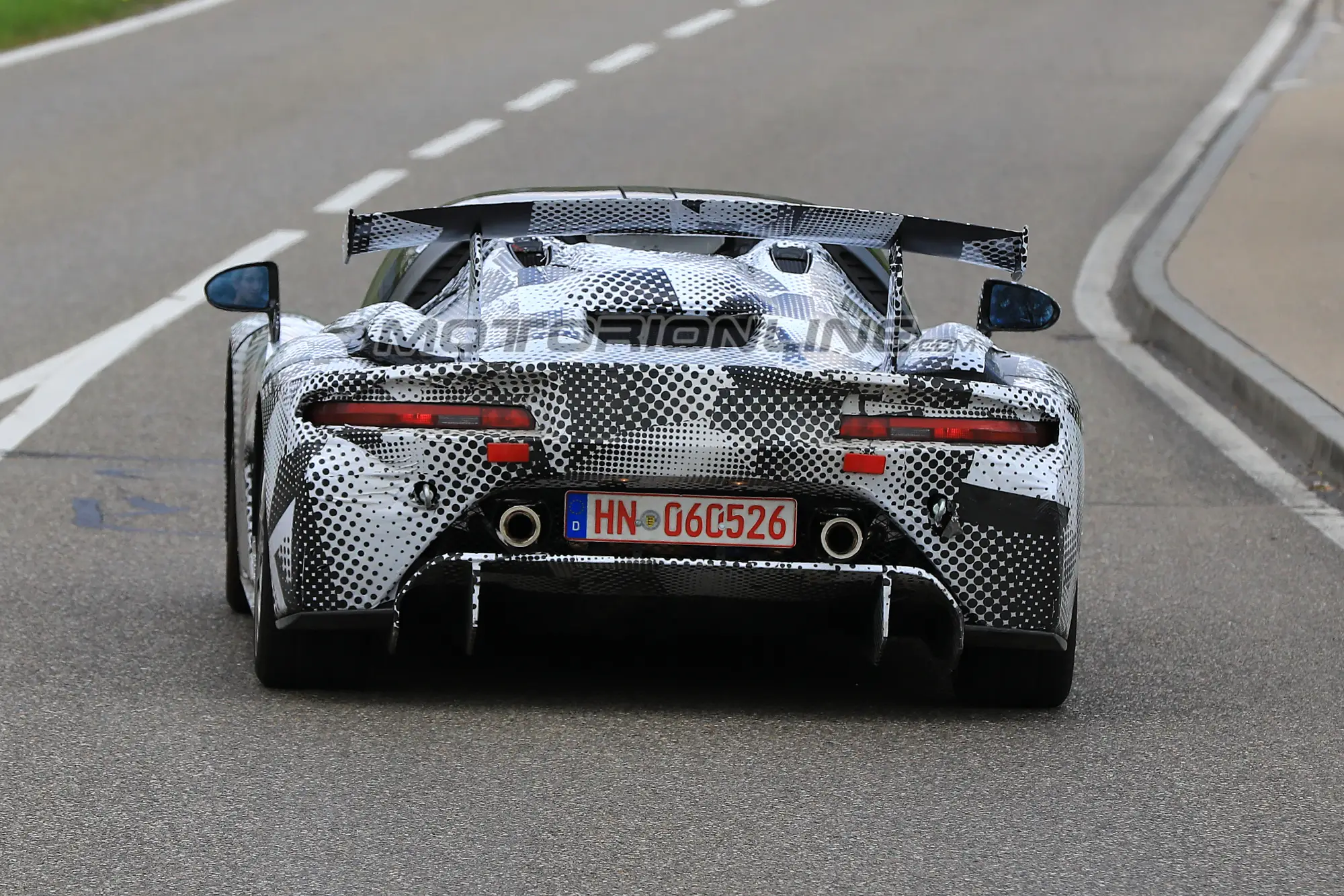 Dallara sportiva foto spia 18 aprile 2017 - 10