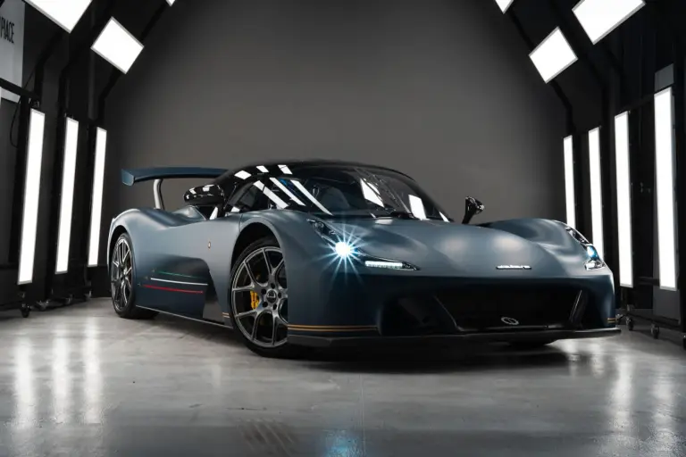Dallara Stradale Garage Italia - 12