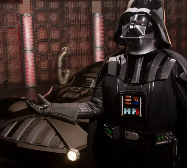 DarthCar - L\'auto di Darth Vader da Star Wars - 2