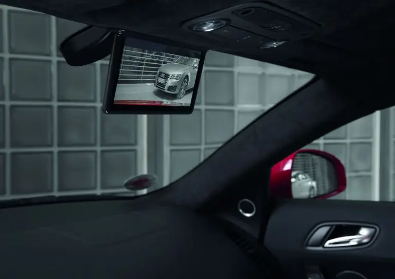Digital Rear View Mirror Audi R8 e-tron - 1