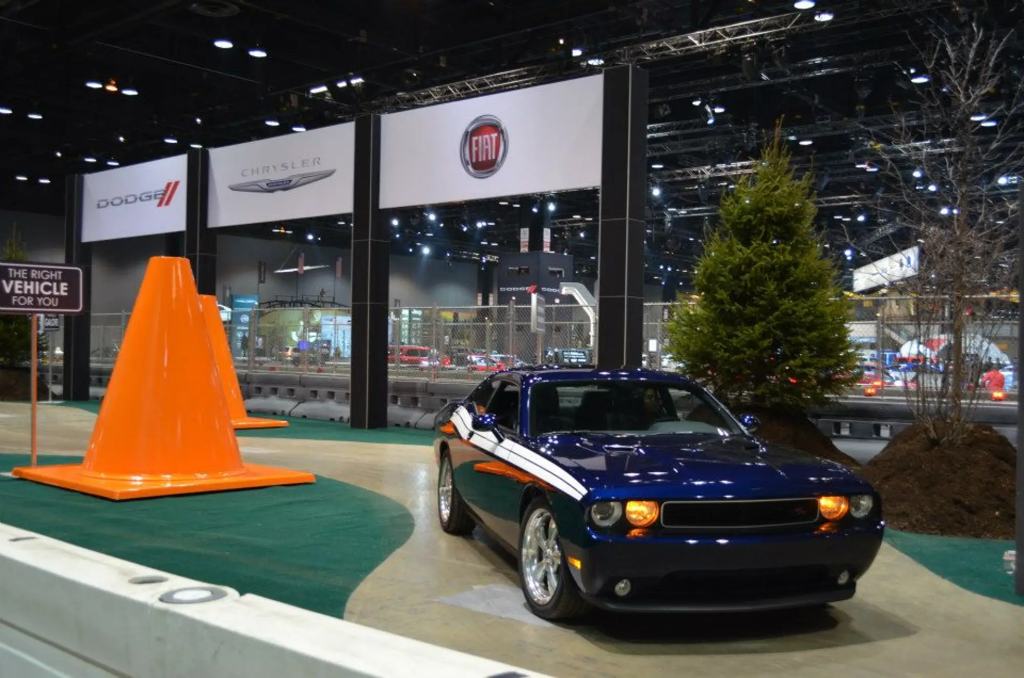 Dodge Challenger - 2013 Chicago Auto Show - 4