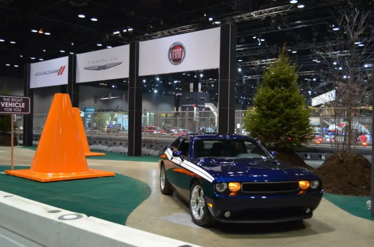 Dodge Challenger - 2013 Chicago Auto Show - 4