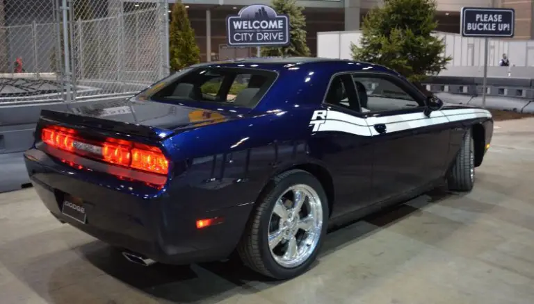 Dodge Challenger - 2013 Chicago Auto Show - 7