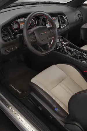Dodge Challenger GT AWD Concept al SEMA 2015 - 3