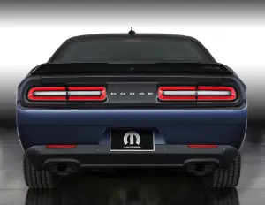 Dodge Challenger Mopar '17 - 4