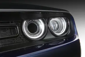 Dodge Challenger Mopar '17 - 17