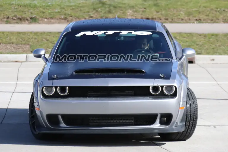 Dodge Challenger SRT Demon foto spia 10 Aprile 2017 - 1