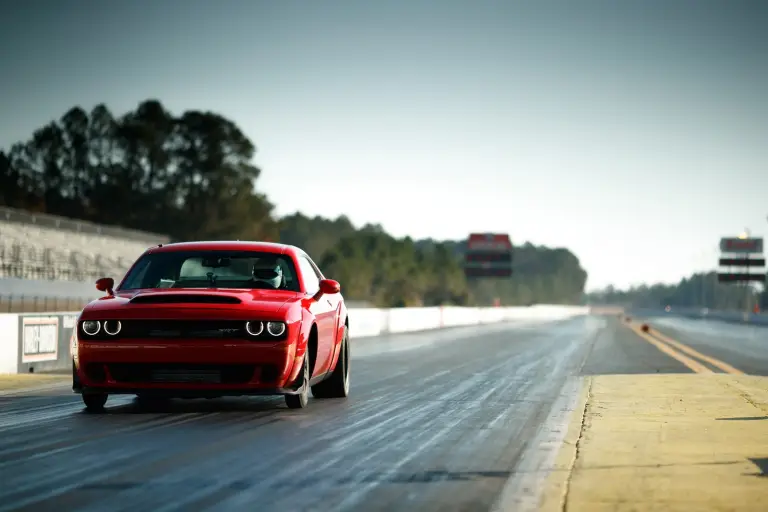 Dodge Challenger SRT Demon - 40