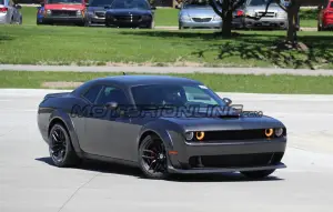 Dodge Challenger SRT Hellcat - Foto spia 10-05-2017  - 2