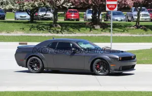 Dodge Challenger SRT Hellcat - Foto spia 10-05-2017 