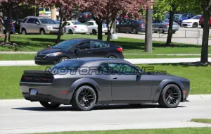 Dodge Challenger SRT Hellcat - Foto spia 10-05-2017 