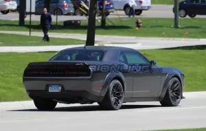 Dodge Challenger SRT Hellcat - Foto spia 10-05-2017 