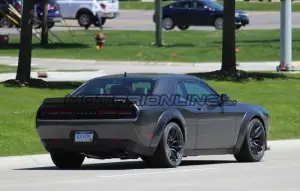 Dodge Challenger SRT Hellcat - Foto spia 10-05-2017 