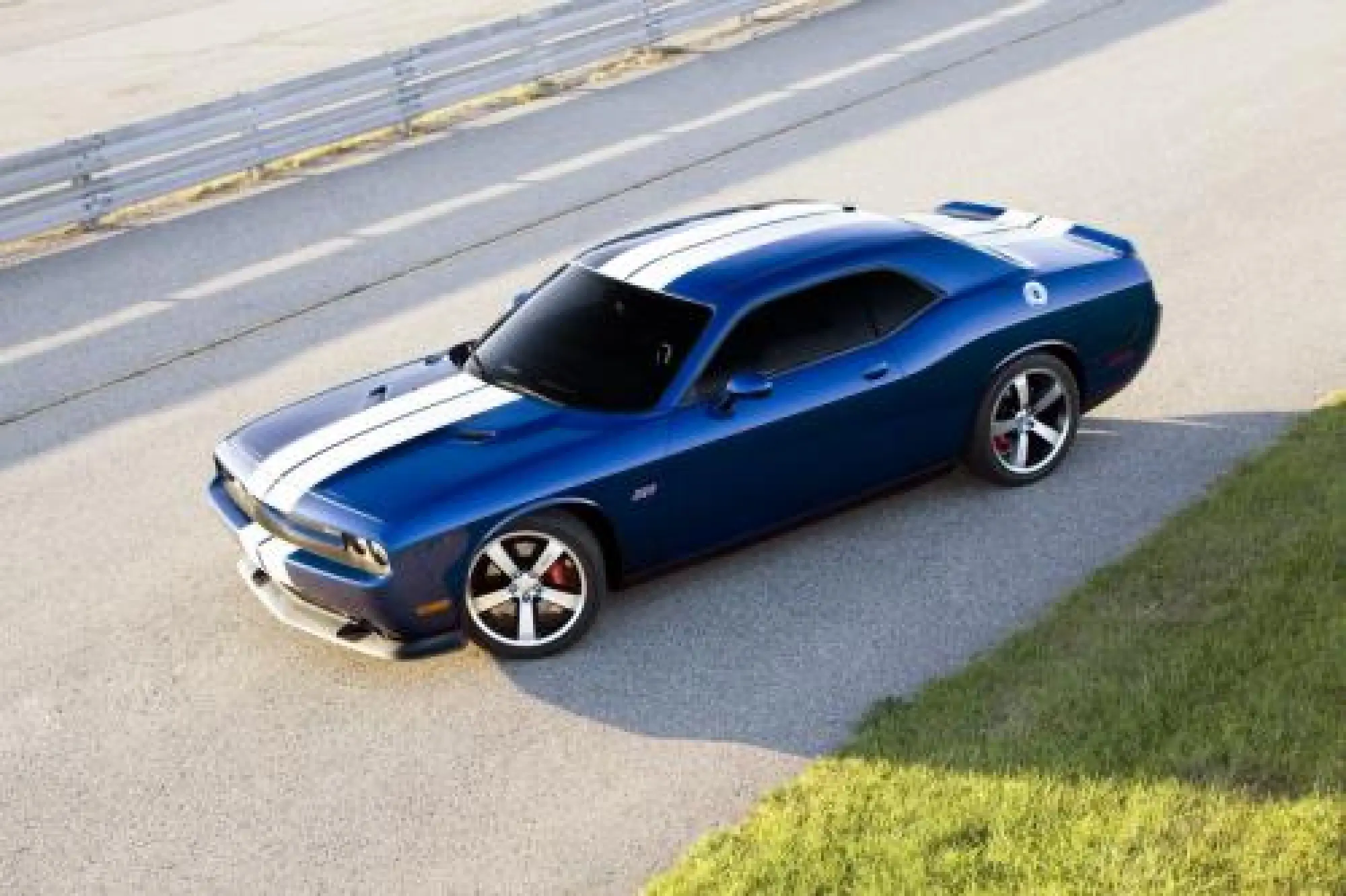 Dodge Challenger SRT8 2011 - 4