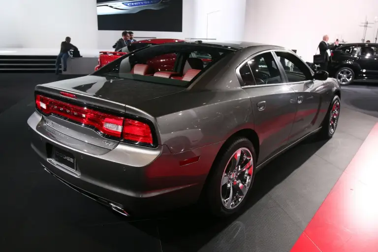 Dodge Charger AWD - Detroit 2011 - 5
