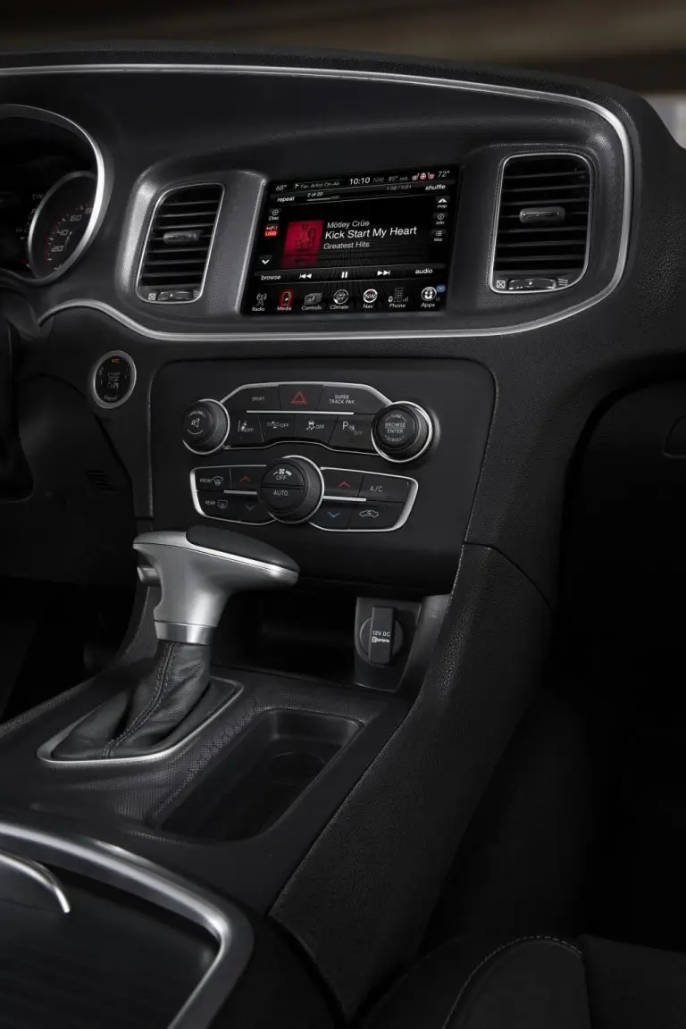 Dodge Charger MY 2015 - 14