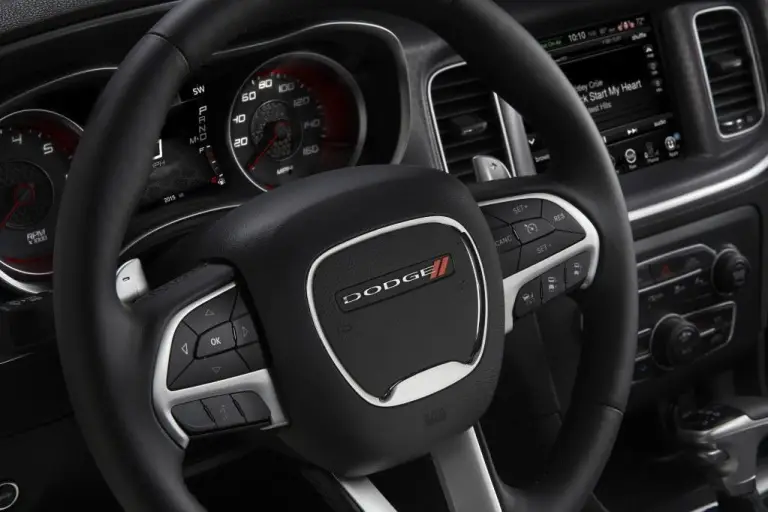 Dodge Charger MY 2015 - 32
