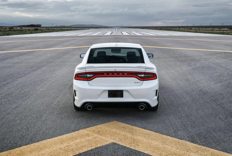 Dodge Charger SRT Hellcat 2015 - 7