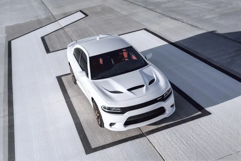 Dodge Charger SRT Hellcat 2015 - 27