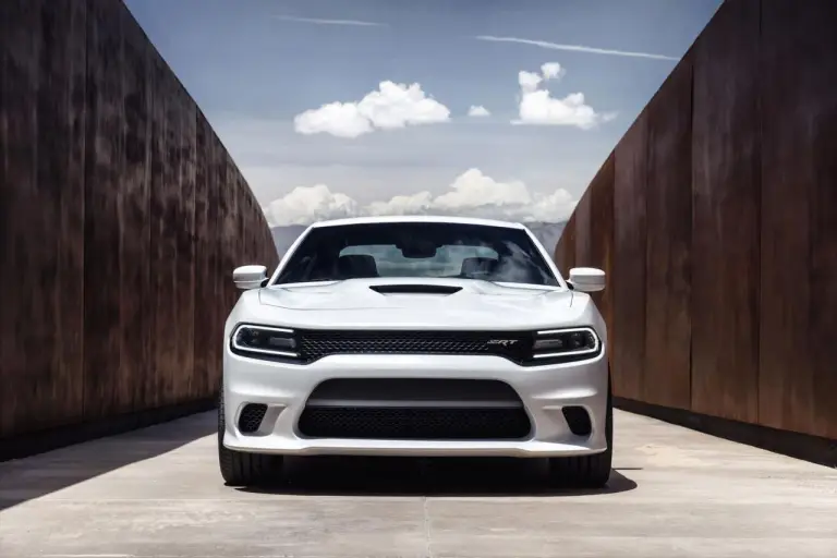 Dodge Charger SRT Hellcat - 18