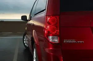 Dodge Grand Caravan 2011 - 10