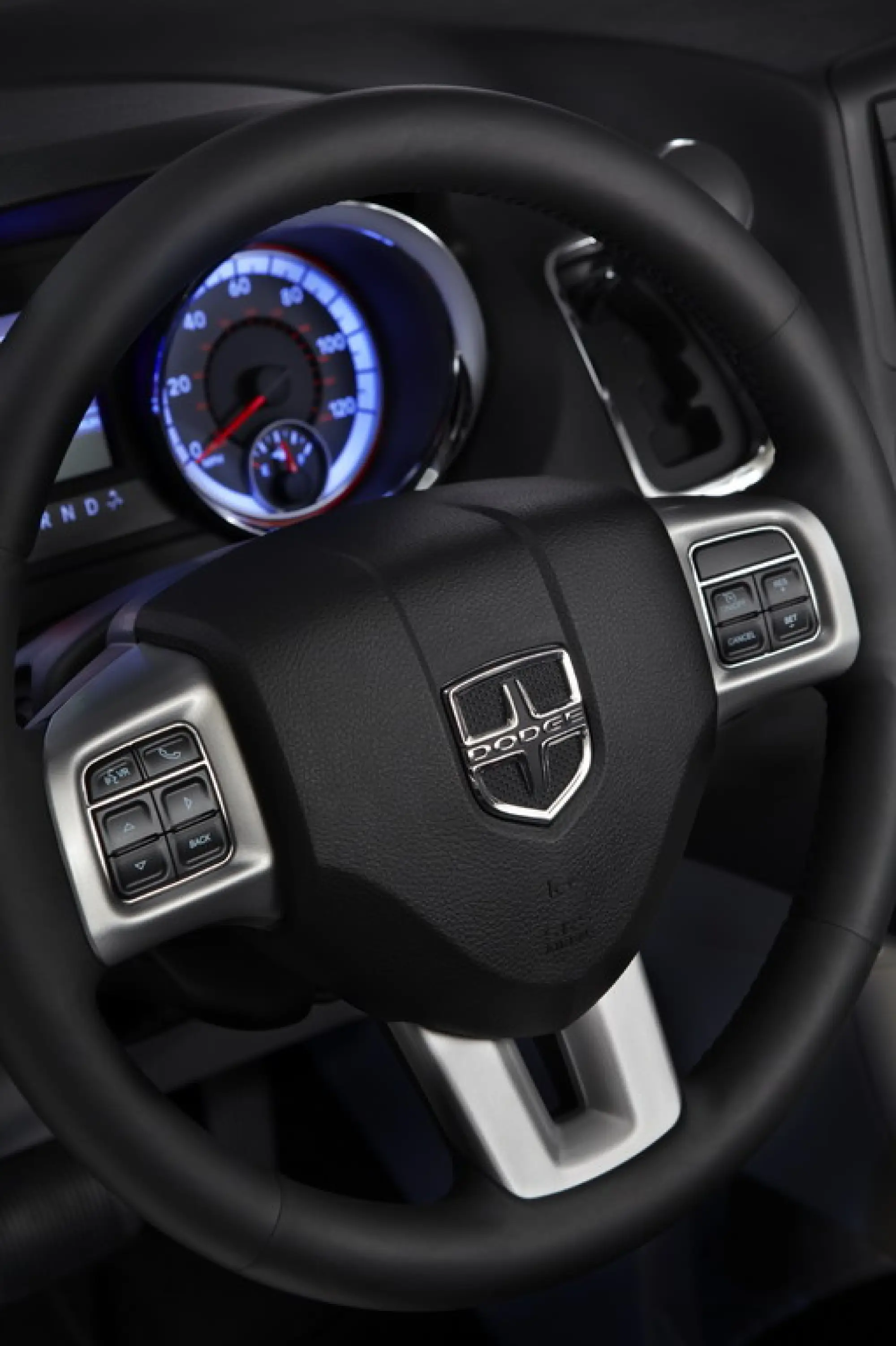 Dodge Grand Caravan 2011 - 16