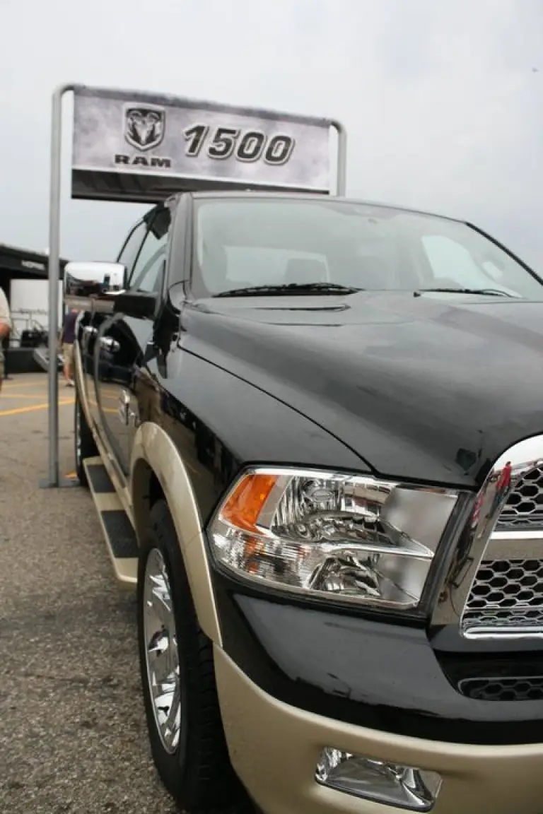 Dodge Ram - Woodward Dream Cruise - 2011 - 12