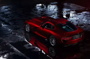 Dodge SRT Viper - 12