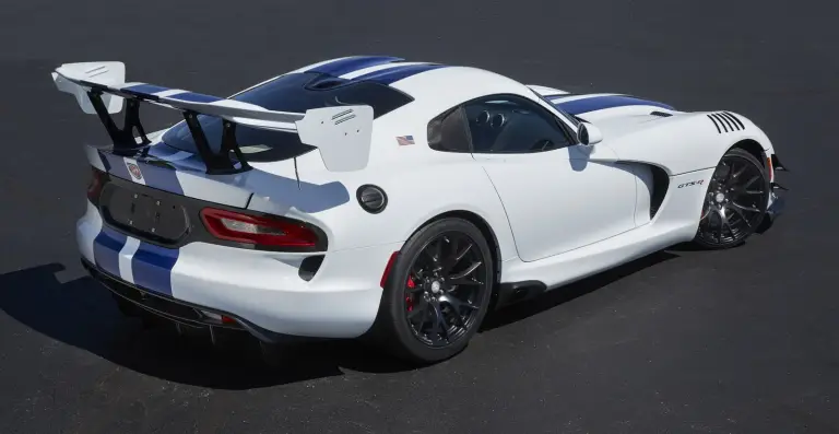 Dodge Viper 25th Anniversary Edition - 2