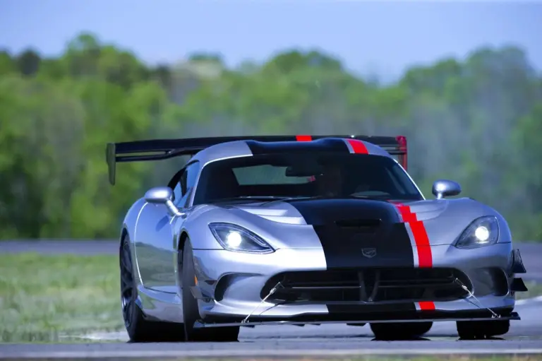 Dodge Viper ACR MY 2016 - 19