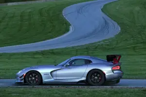 Dodge Viper ACR MY 2016