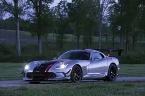 Dodge Viper ACR MY 2016