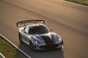 Dodge Viper ACR MY 2016