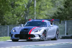 Dodge Viper ACR MY 2016