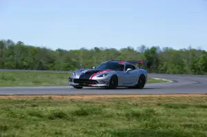 Dodge Viper ACR MY 2016