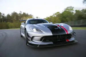 Dodge Viper ACR MY 2016