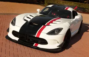 Dodge Viper ACR  - 2