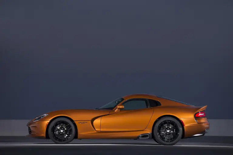 Dodge Viper MY 2015 - 14